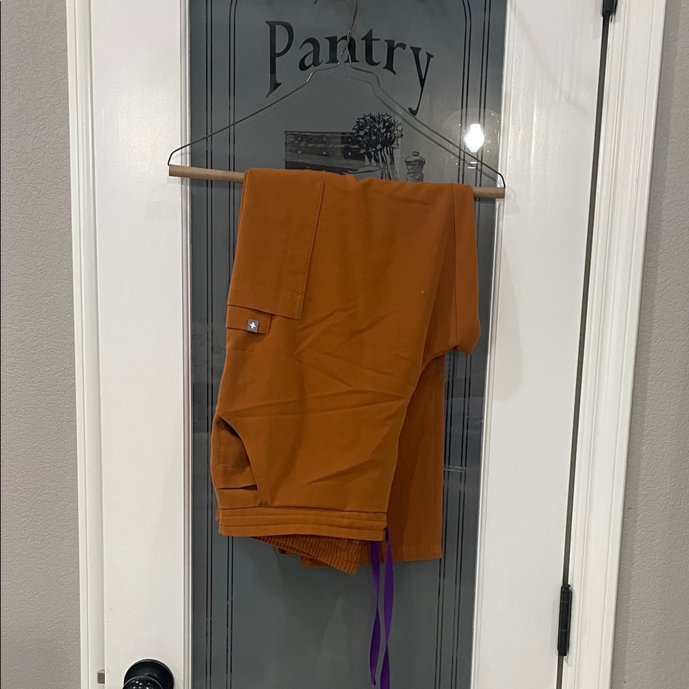 Figs women’s Cargo Pants in Orange